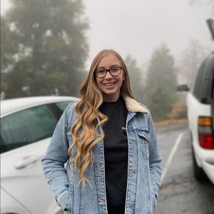 Meet your Posher, Grace